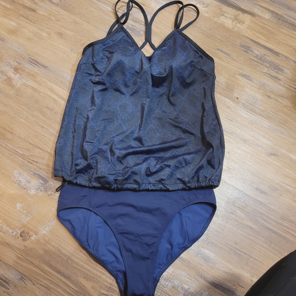 Athleta swimsuit